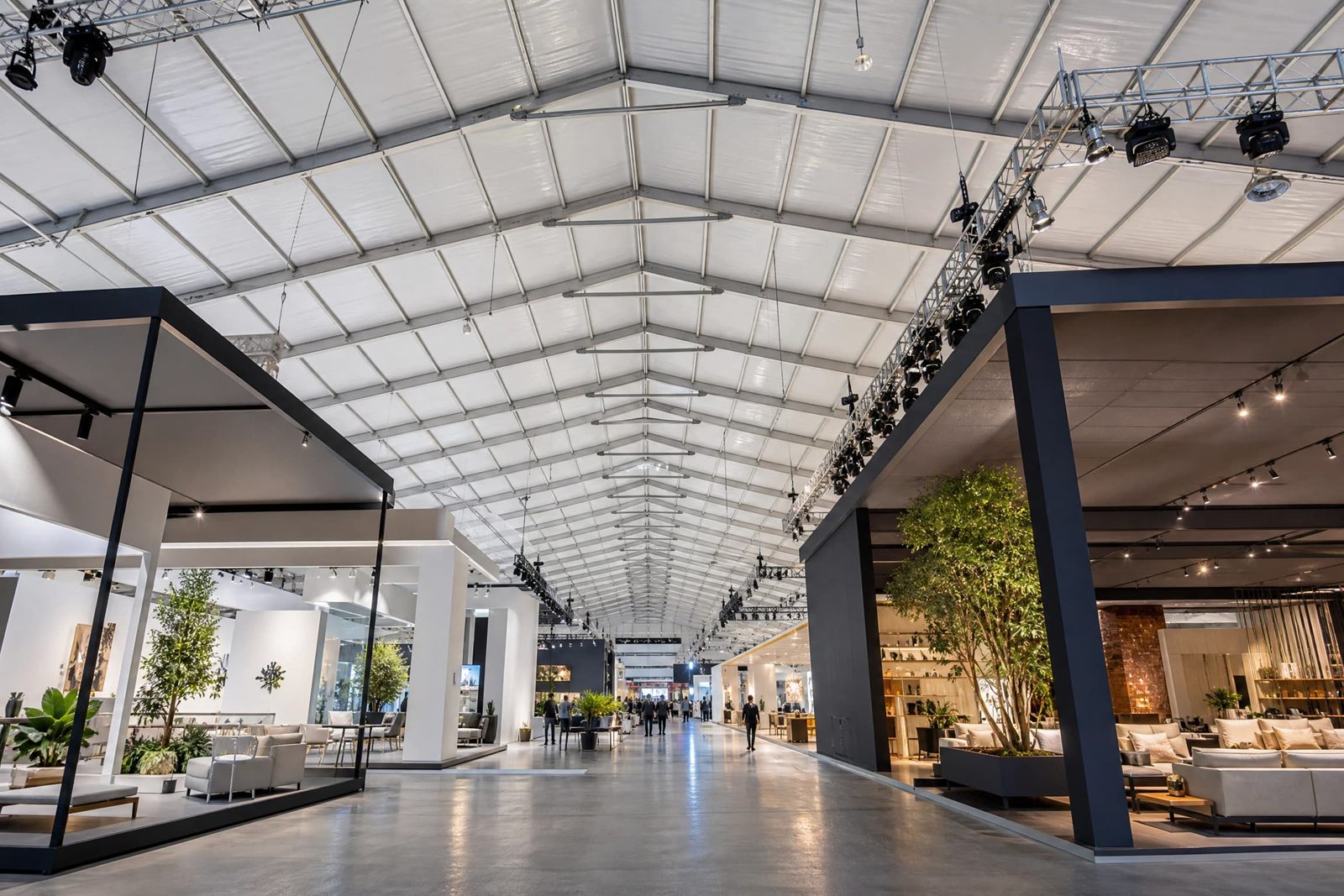 Melodies large-span tent structure